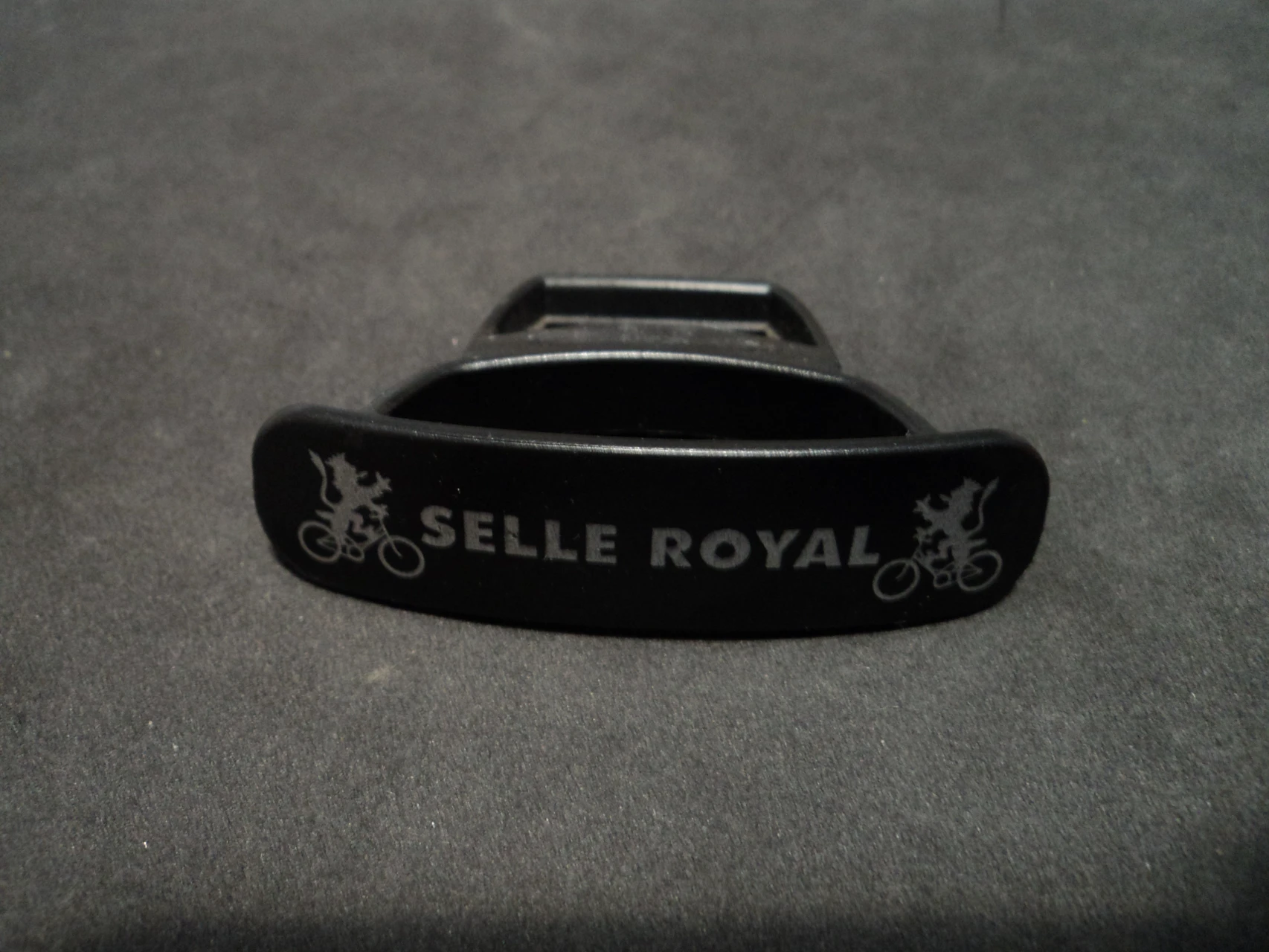 1. Clema sa Selle Royal