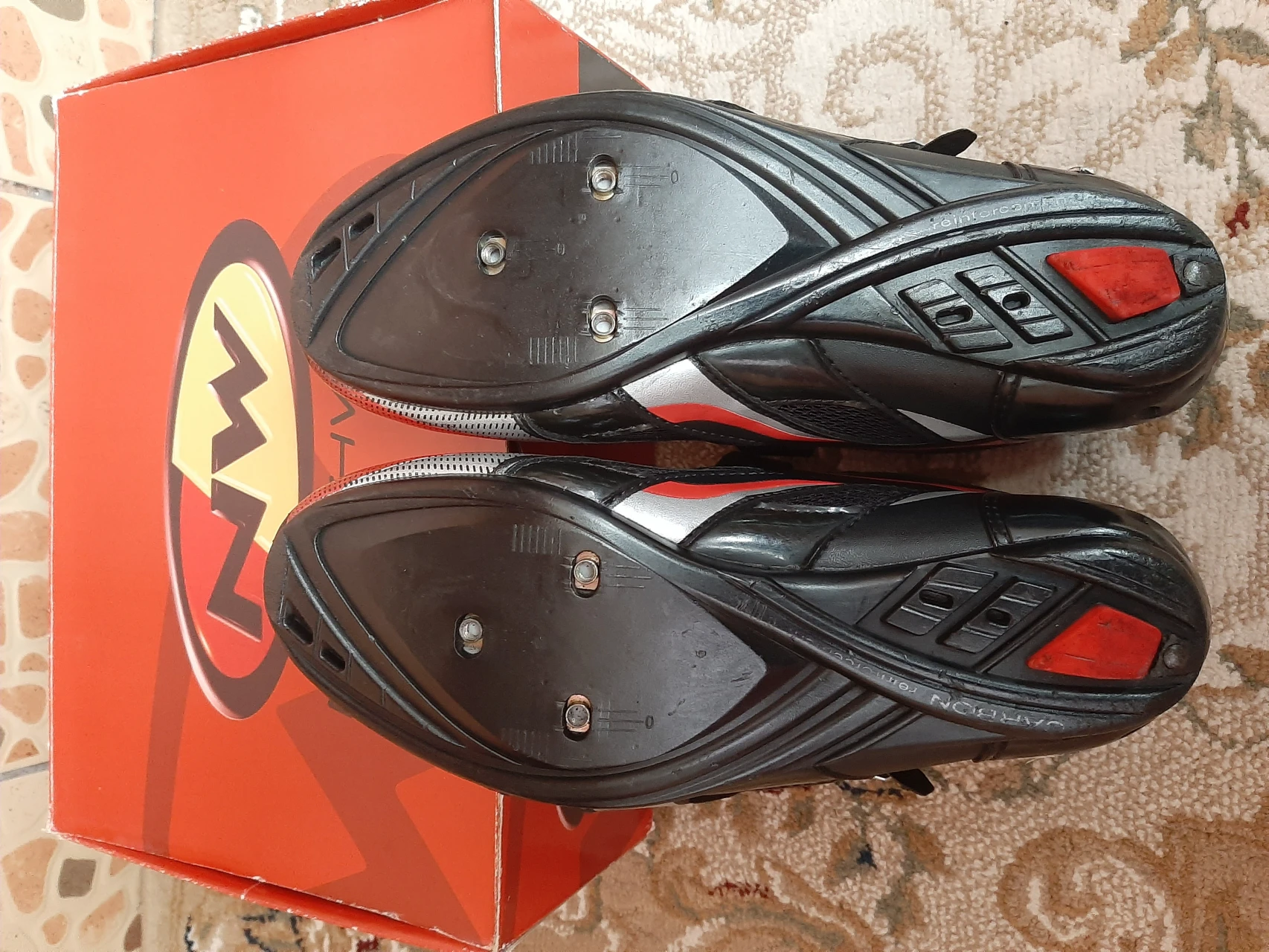 1. Pantofi ciclism Northwave