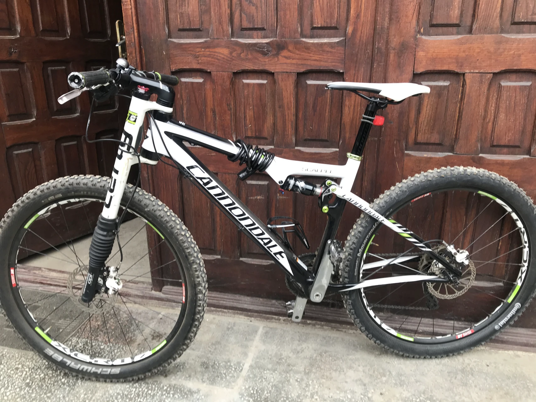 1. CANNONDALE SCALPEL LEFTY CARBON