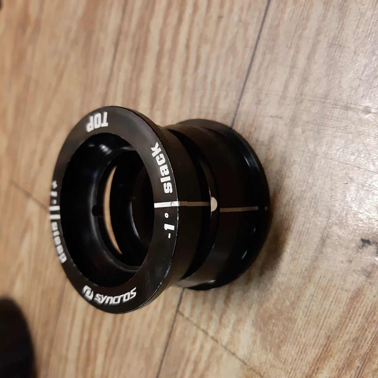1. Cuveti semi integrate angle headset 1°