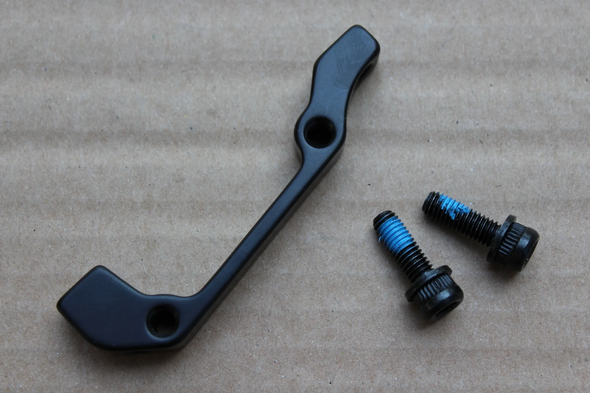 1. Adaptor spate disc IS 160mm