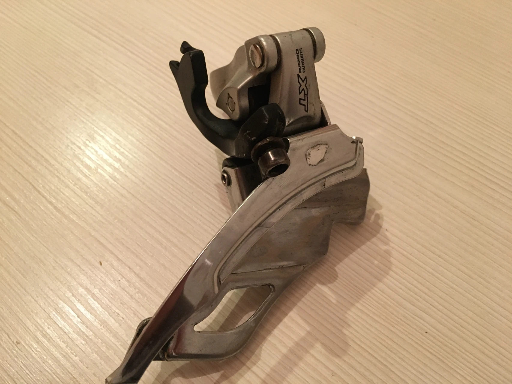 1. Schimbator spate Shimano SLX,9 viteze