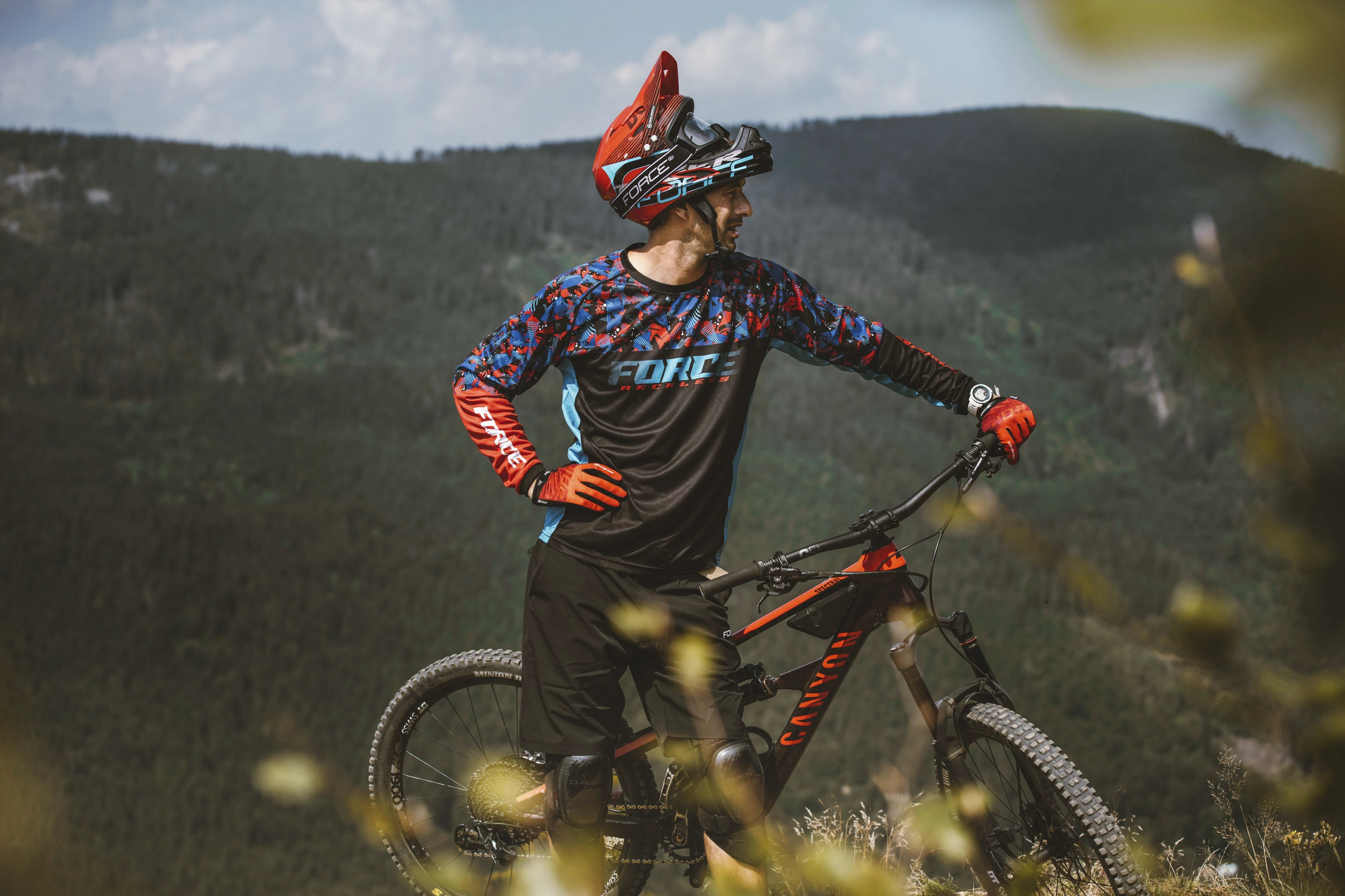 3. Manusi Force MTB Swipe Rosu Negru L L, Rosu/Negru