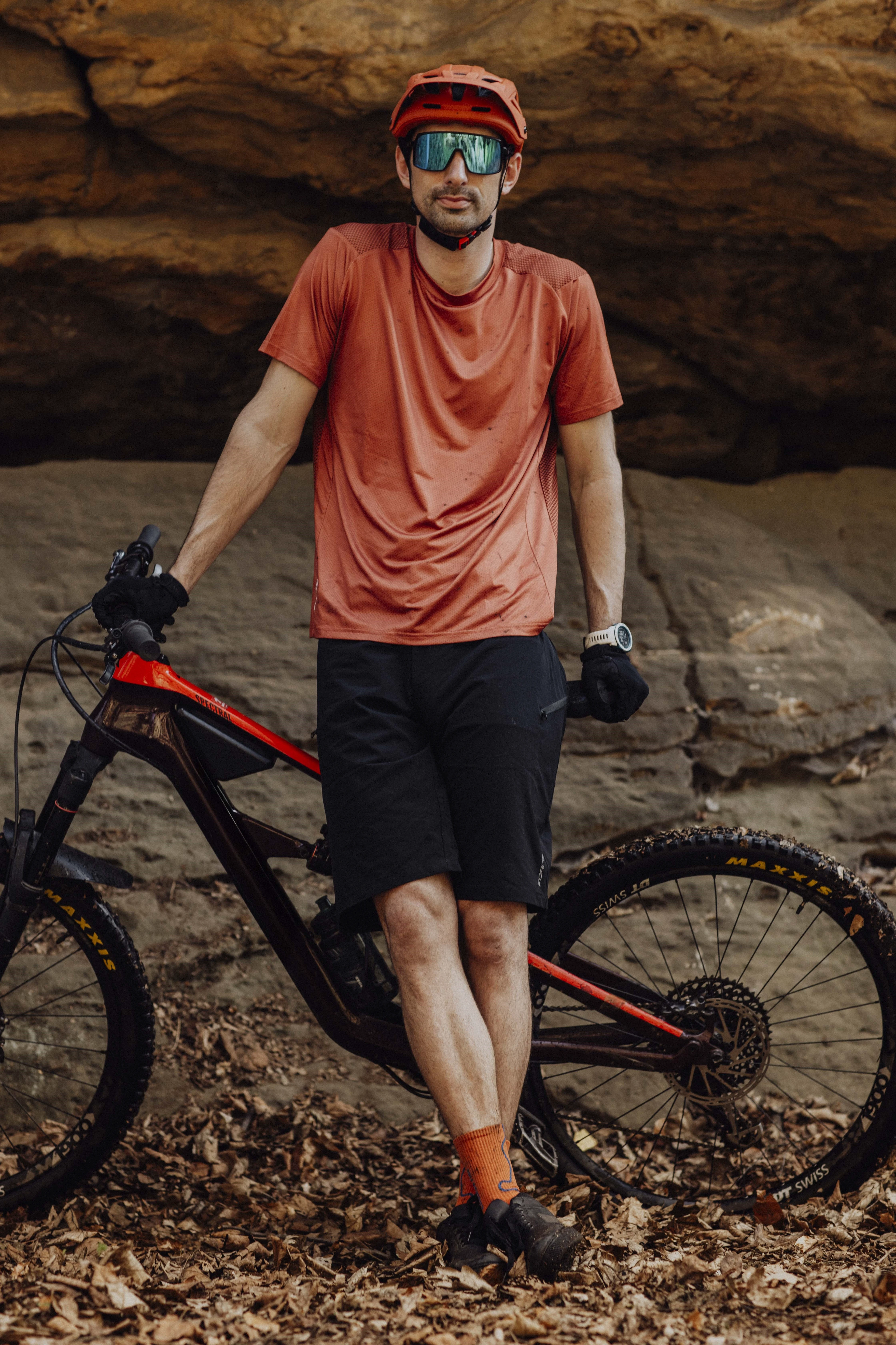 4. Pantaloni Scurti Force Mount MTB Negri XXXL XXXL, Negru