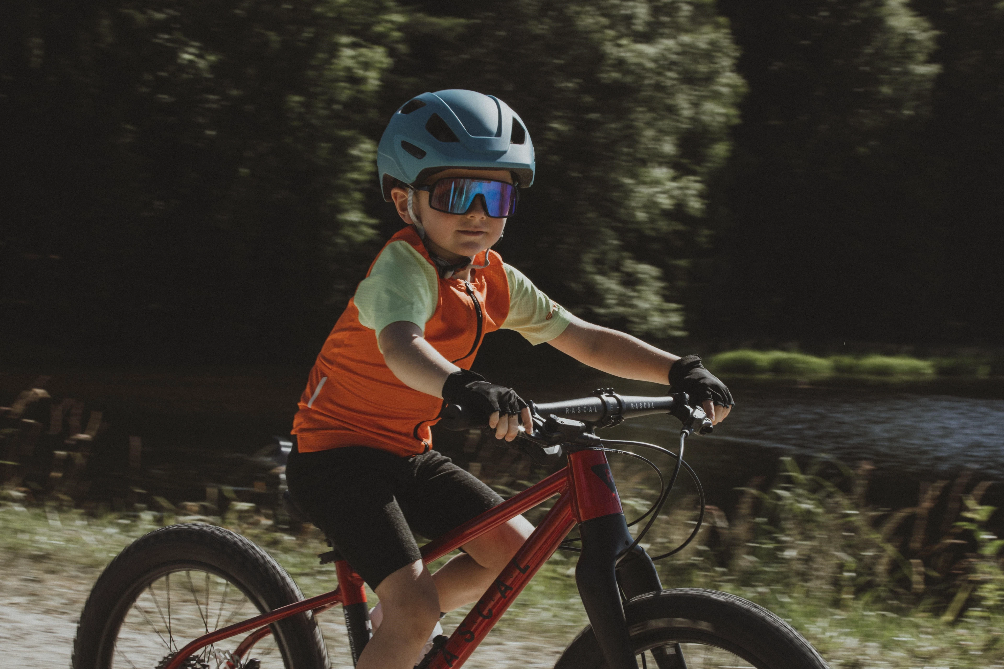 6. Ochelari Force VIBE junior, negru, lentile mov