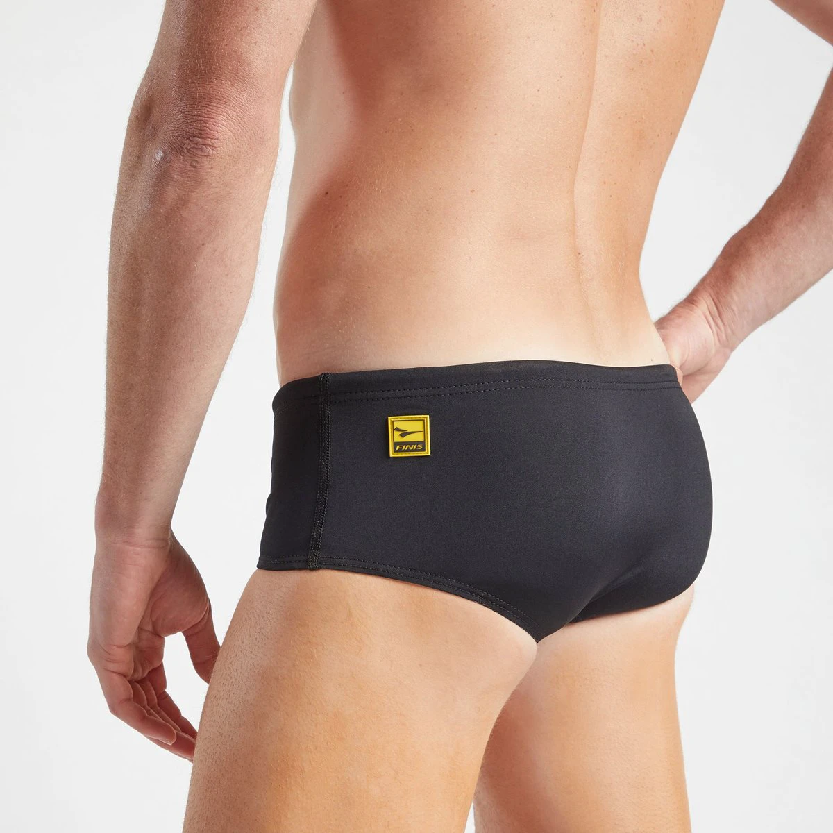 Detaliu: FINIS Aqua Short Solid negru, din profil