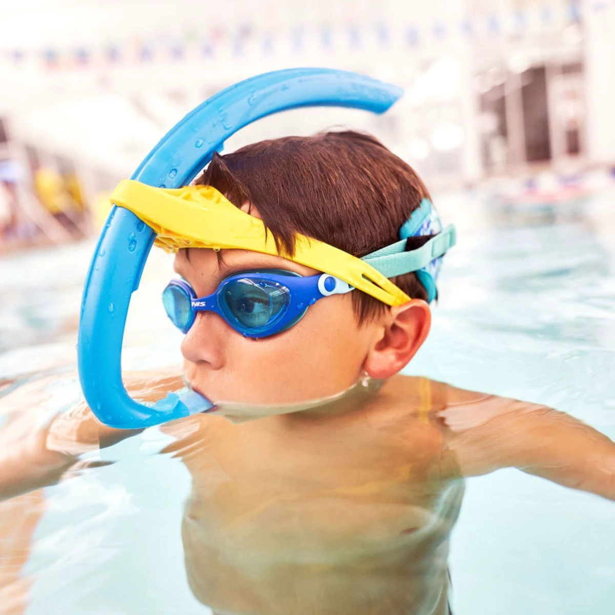 Copil cu FINIS Stability Snorkel Jr albastru