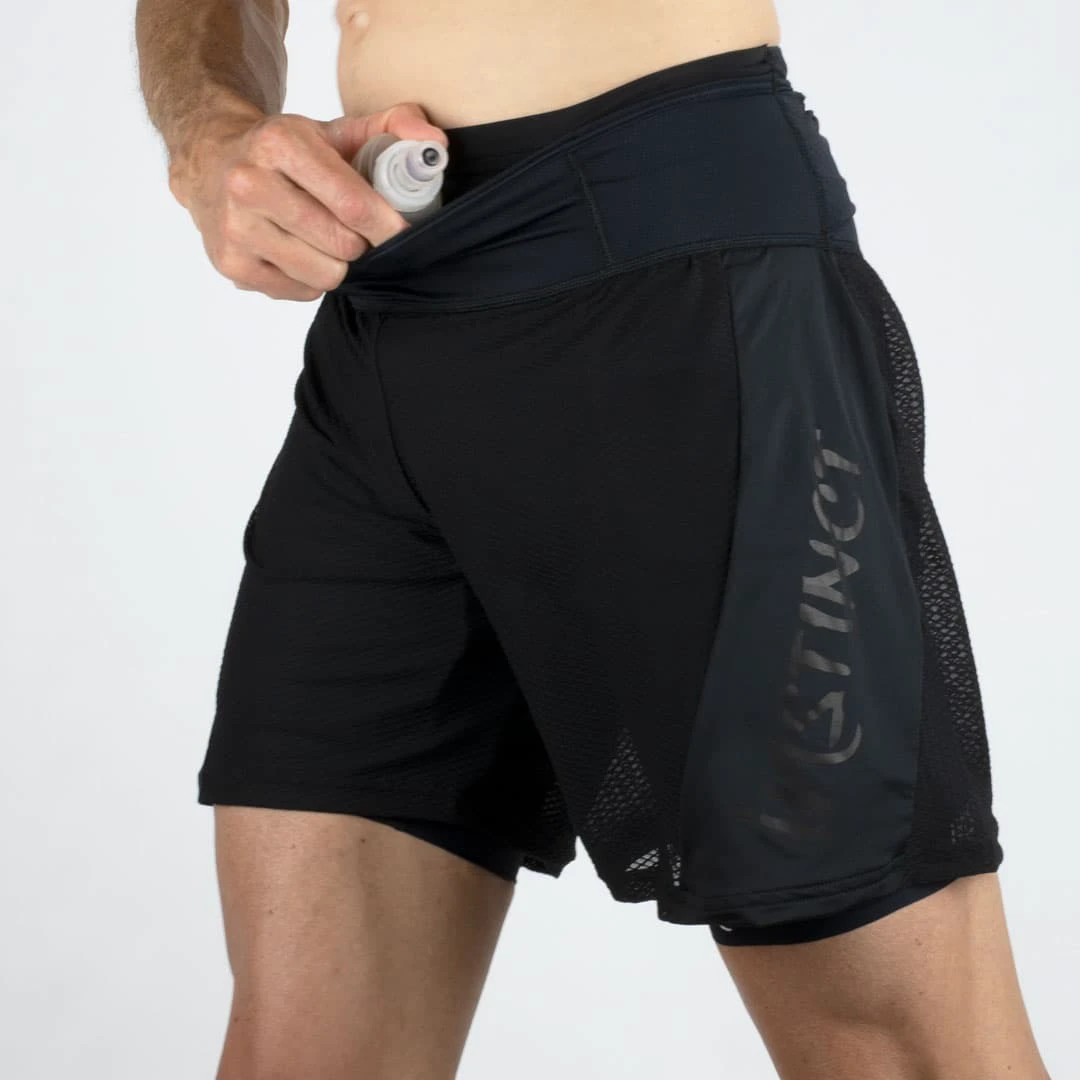1. Instinct - Pantaloni scurti maraton barbati - Trail Short Marathon 2-in-1 - Negru
