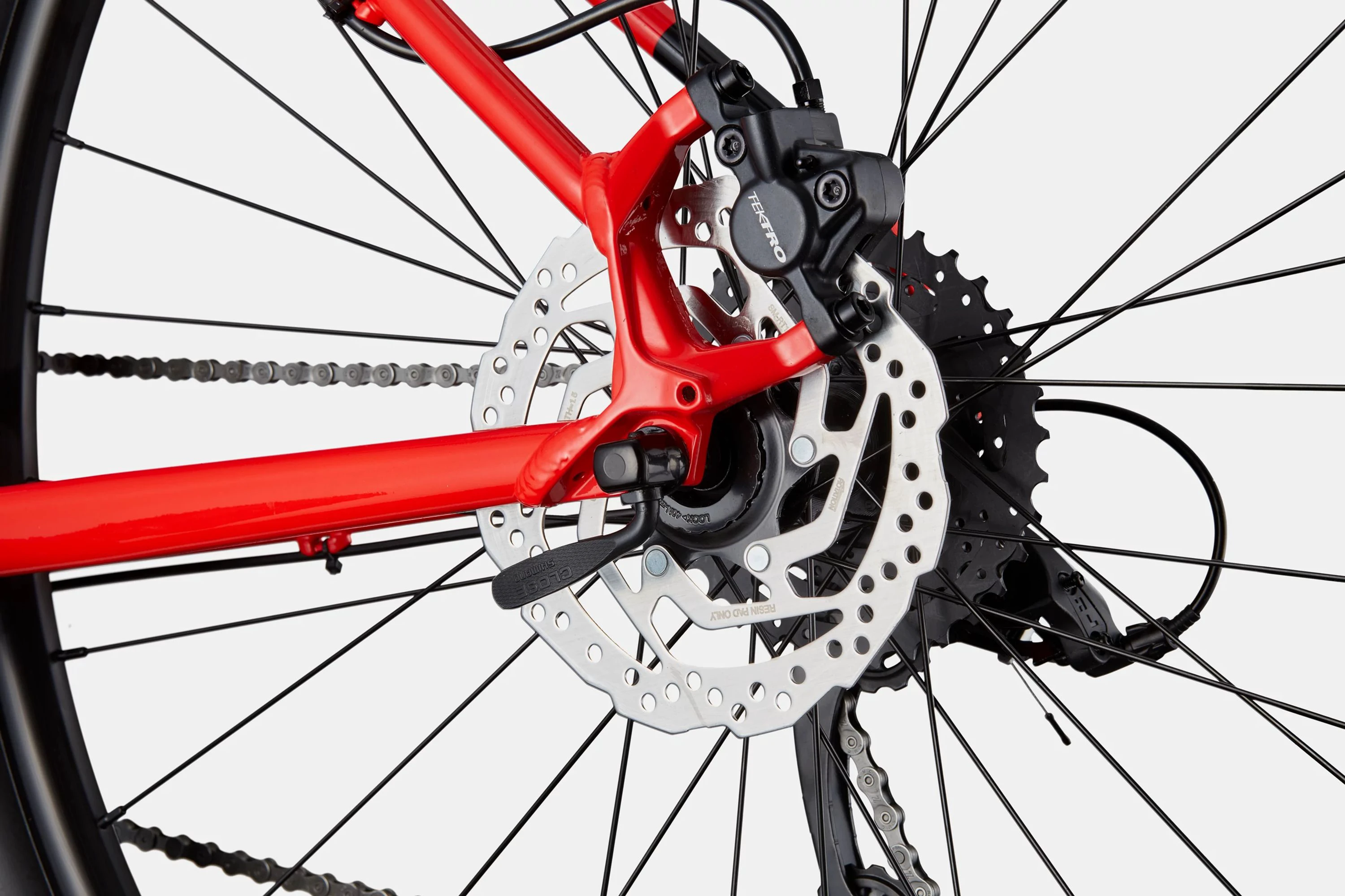5. Cannondale Trail 7 bicicleta MTB hardtail - rosie