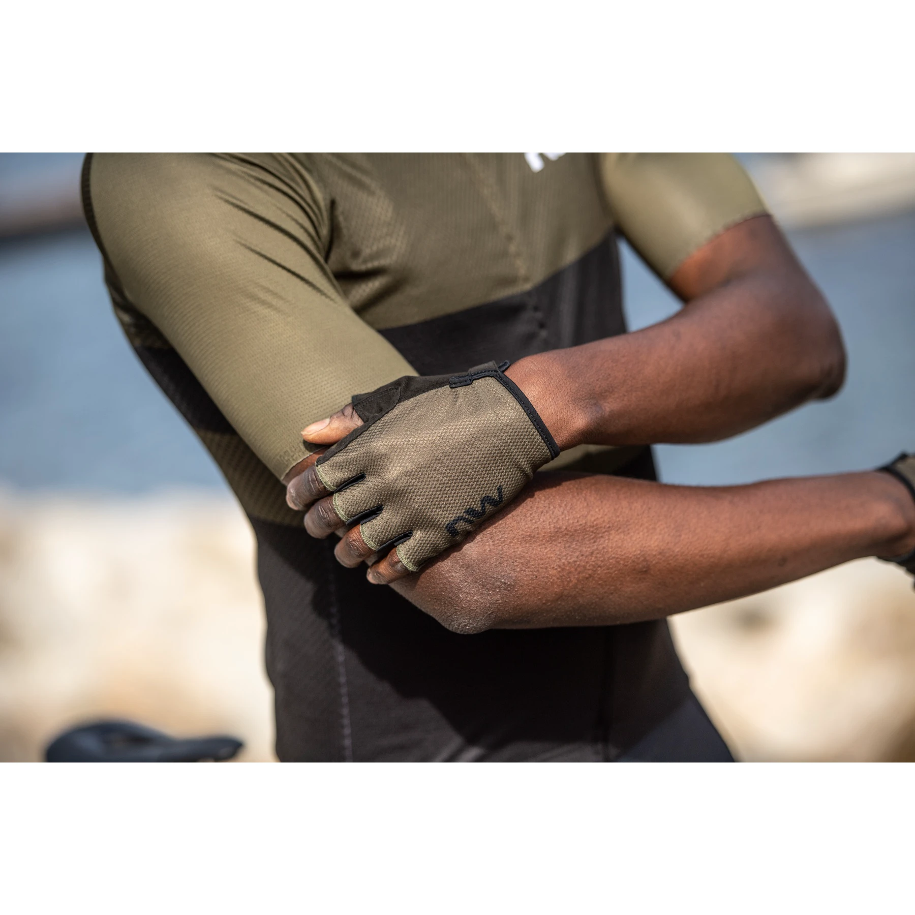 5. Northwave - manusi degete scurte - Active Short Finger Glove - Green Forest | Black