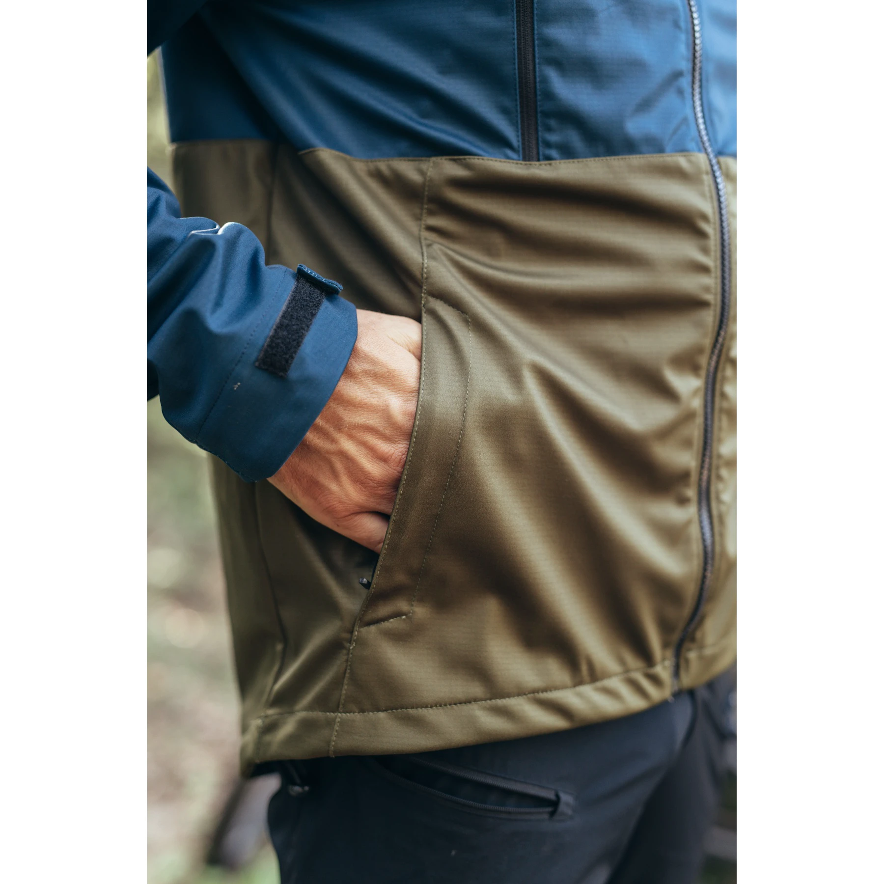 3. Northwave - jacheta ciclism iarna pentru barbati All mountain Easy Out Softshell - albastru verde army