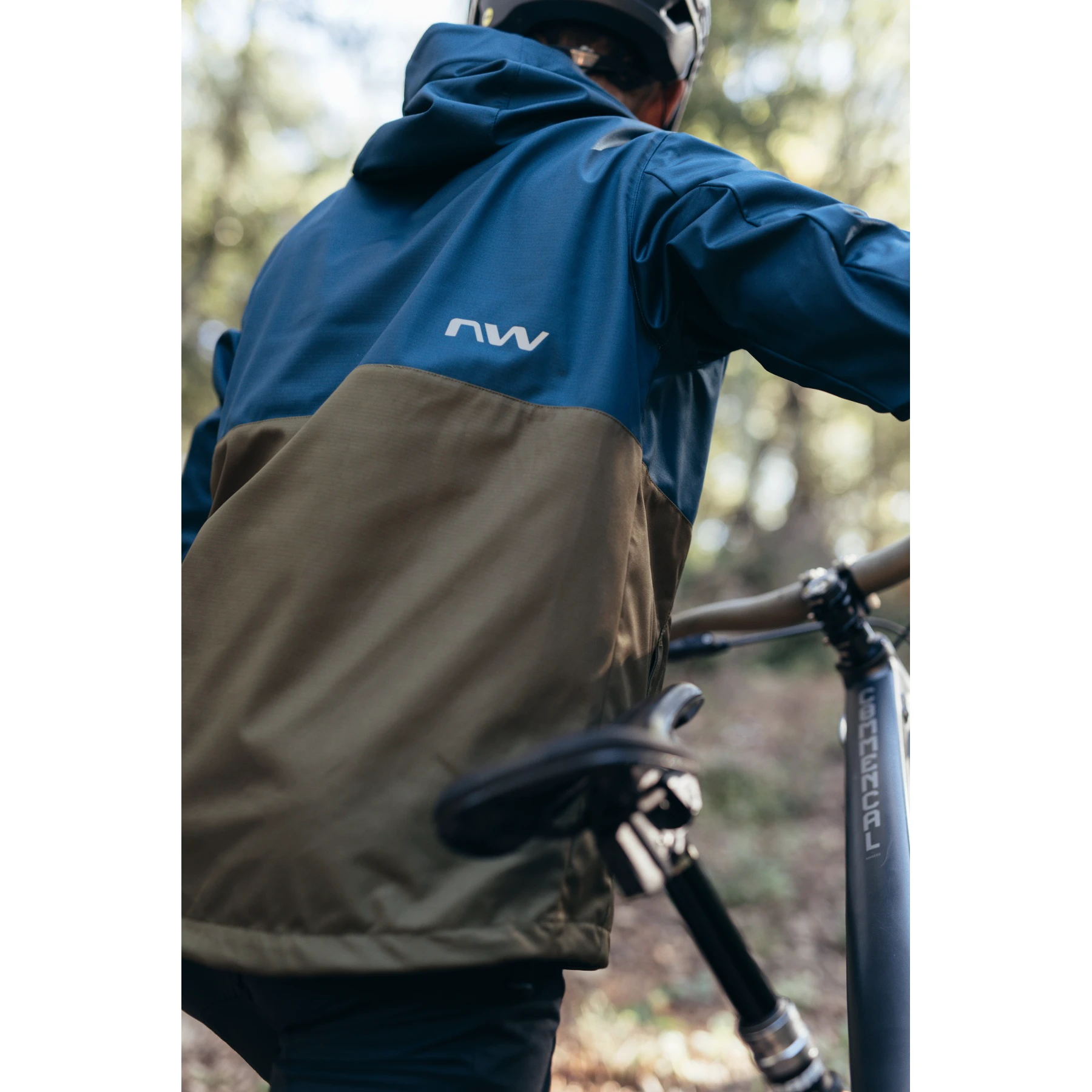 13. Northwave - jacheta ciclism iarna pentru barbati All mountain Easy Out Softshell - albastru verde army