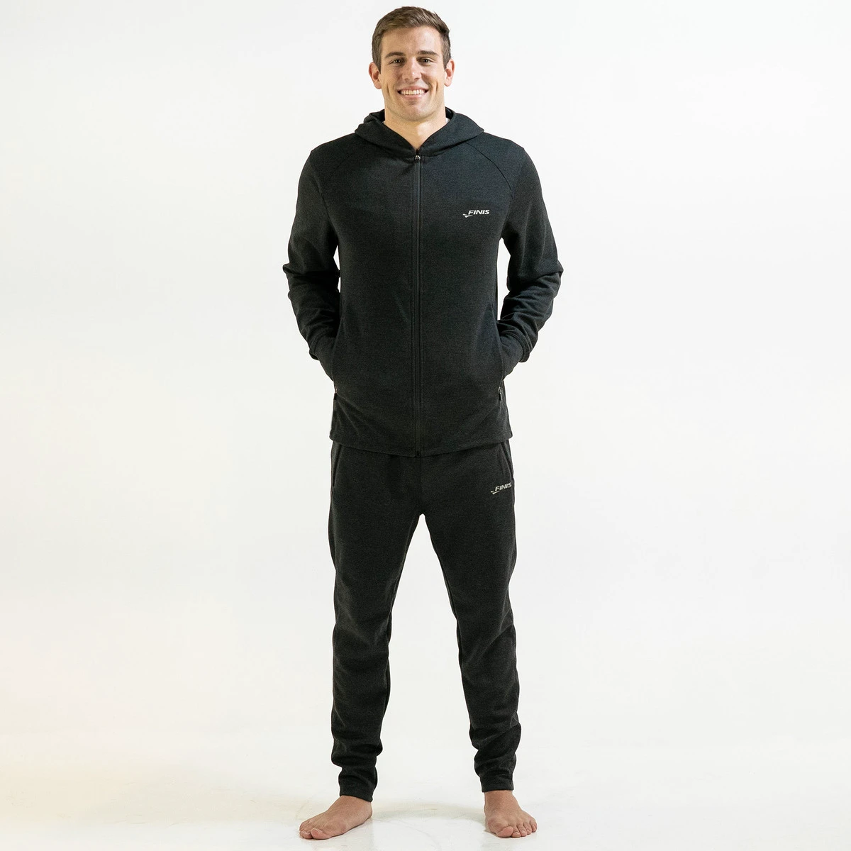 1. Finis - Pantaloni tehnici pentru barbati Tech Pants - negru