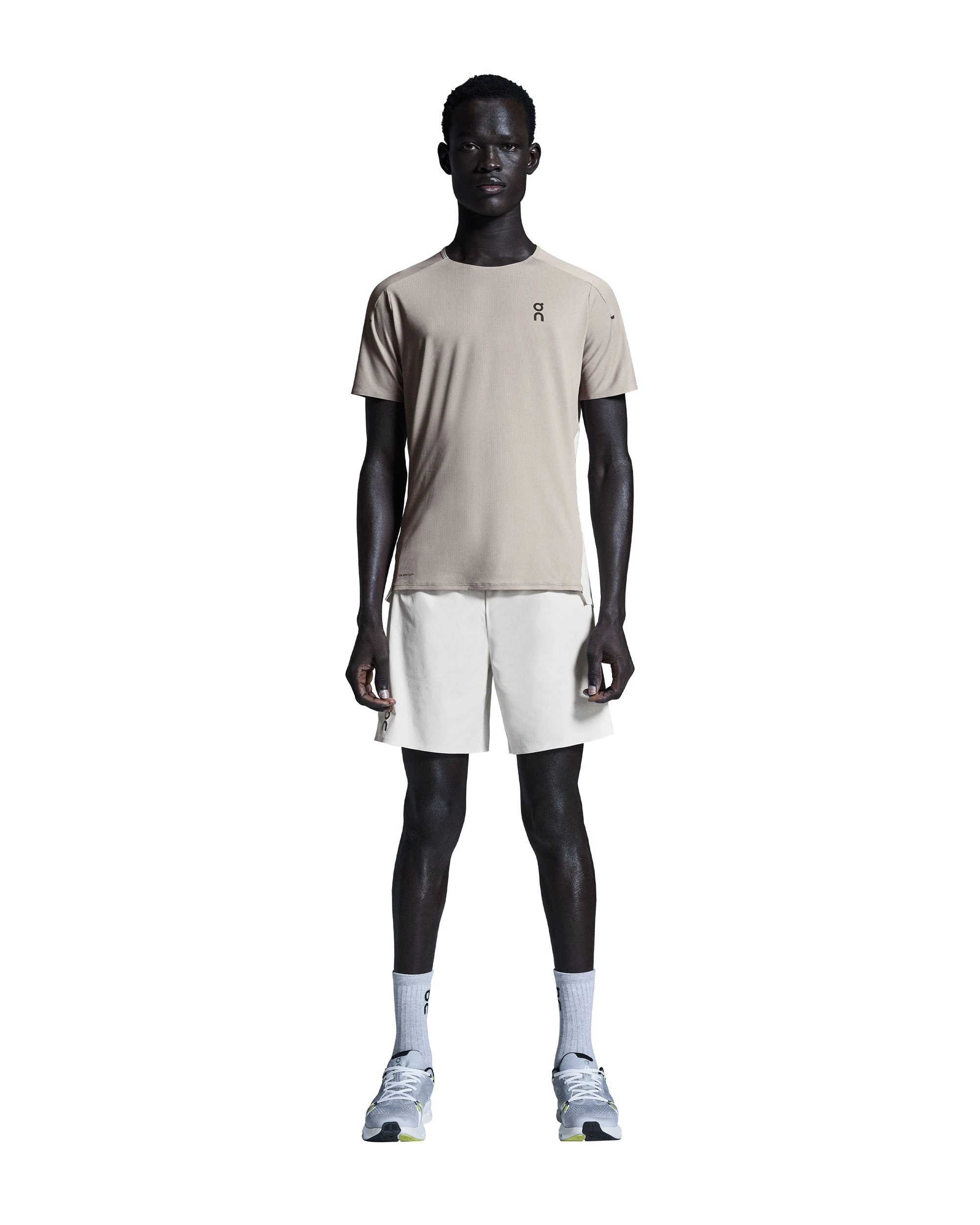 1. On - tricou tehnic - Performance-T - Cinder | Silver