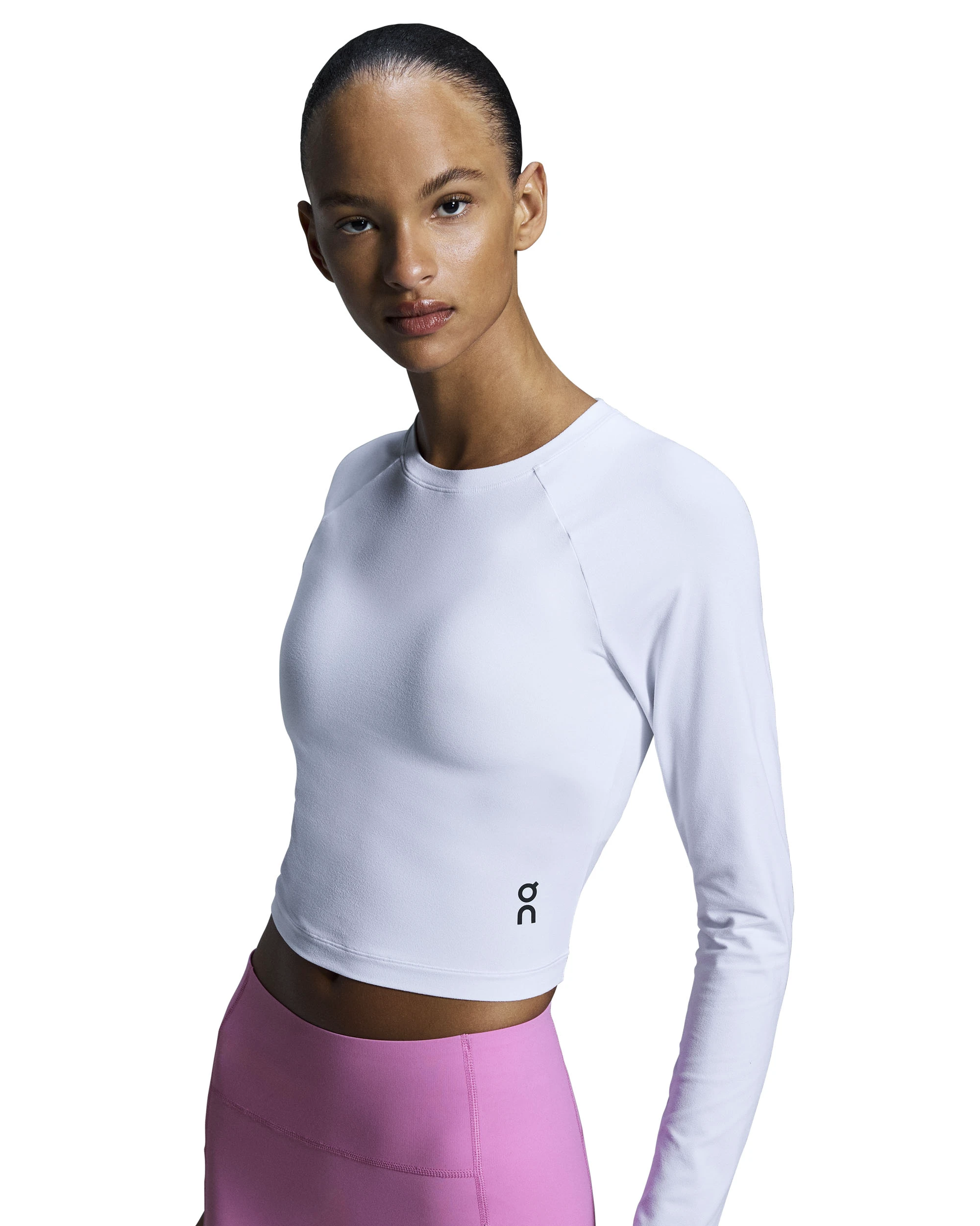 3. On - bluza - Studio Long-T Crop W - White