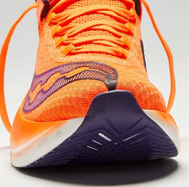 7. Saucony - pantofi alergare - Endorphin PRO 4 - fog | peel