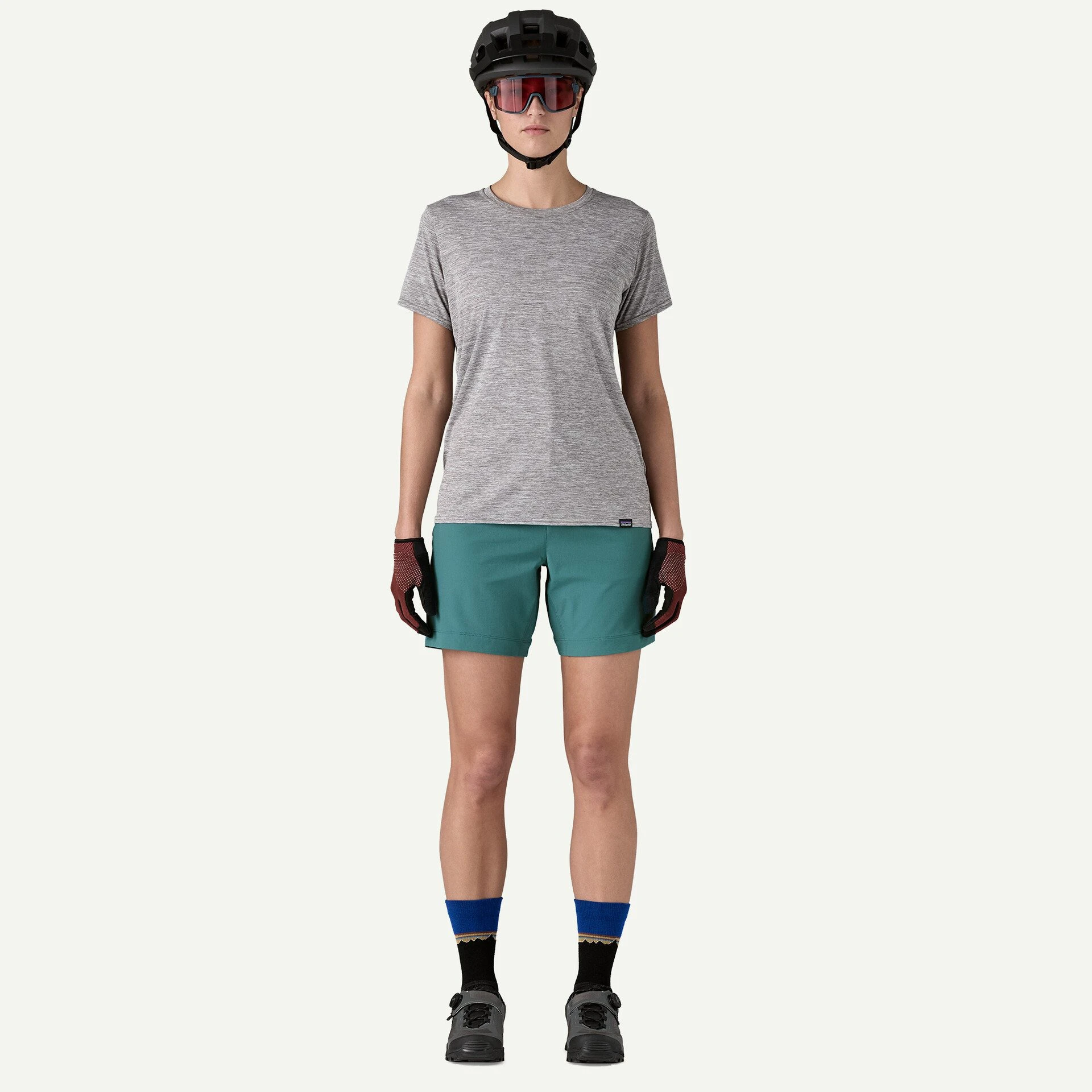 4. Patagonia - sort - W Landfarer Bike Shorts Wetland Blue - Albastru