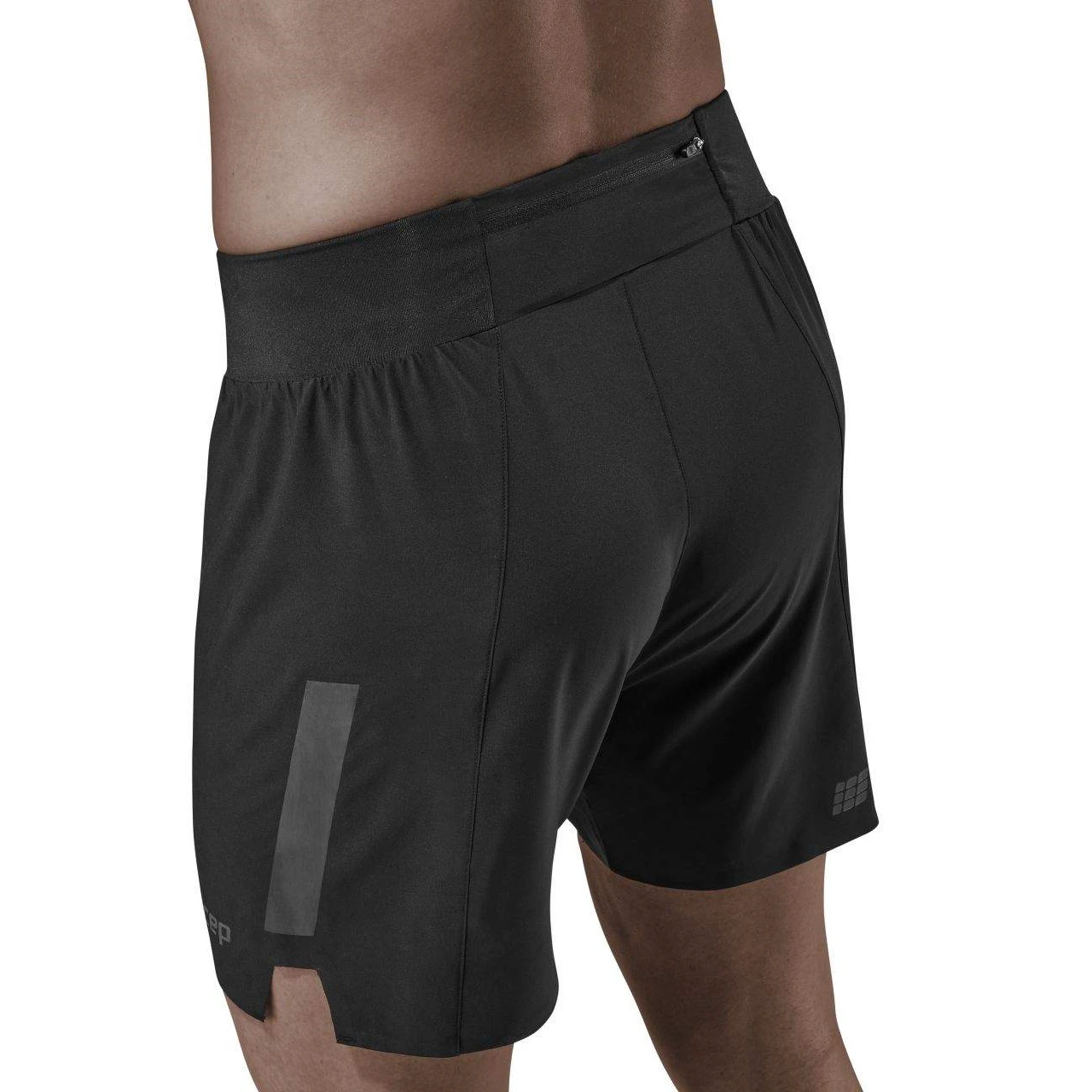 7. CEP - Pantaloni scurti alergare pentru barbati Run Loose Fit Shorts - negru