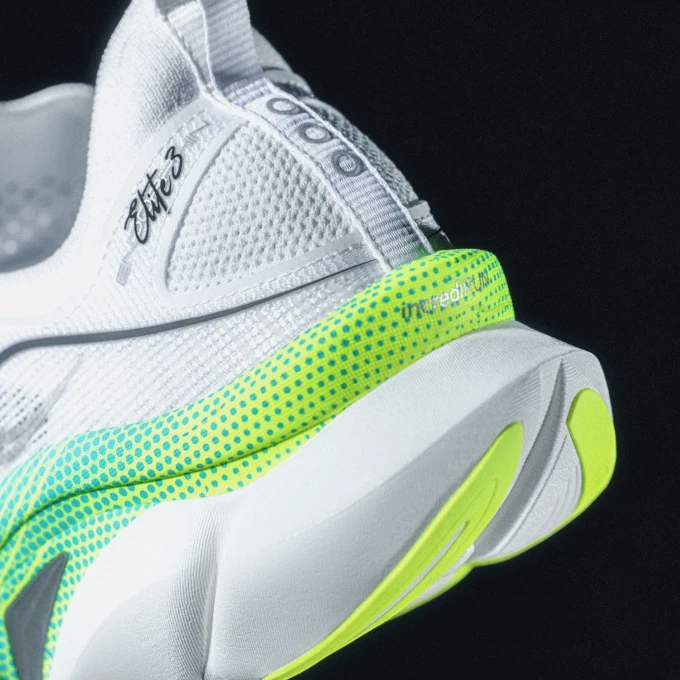 Dual layers of incrediRUN™ foam