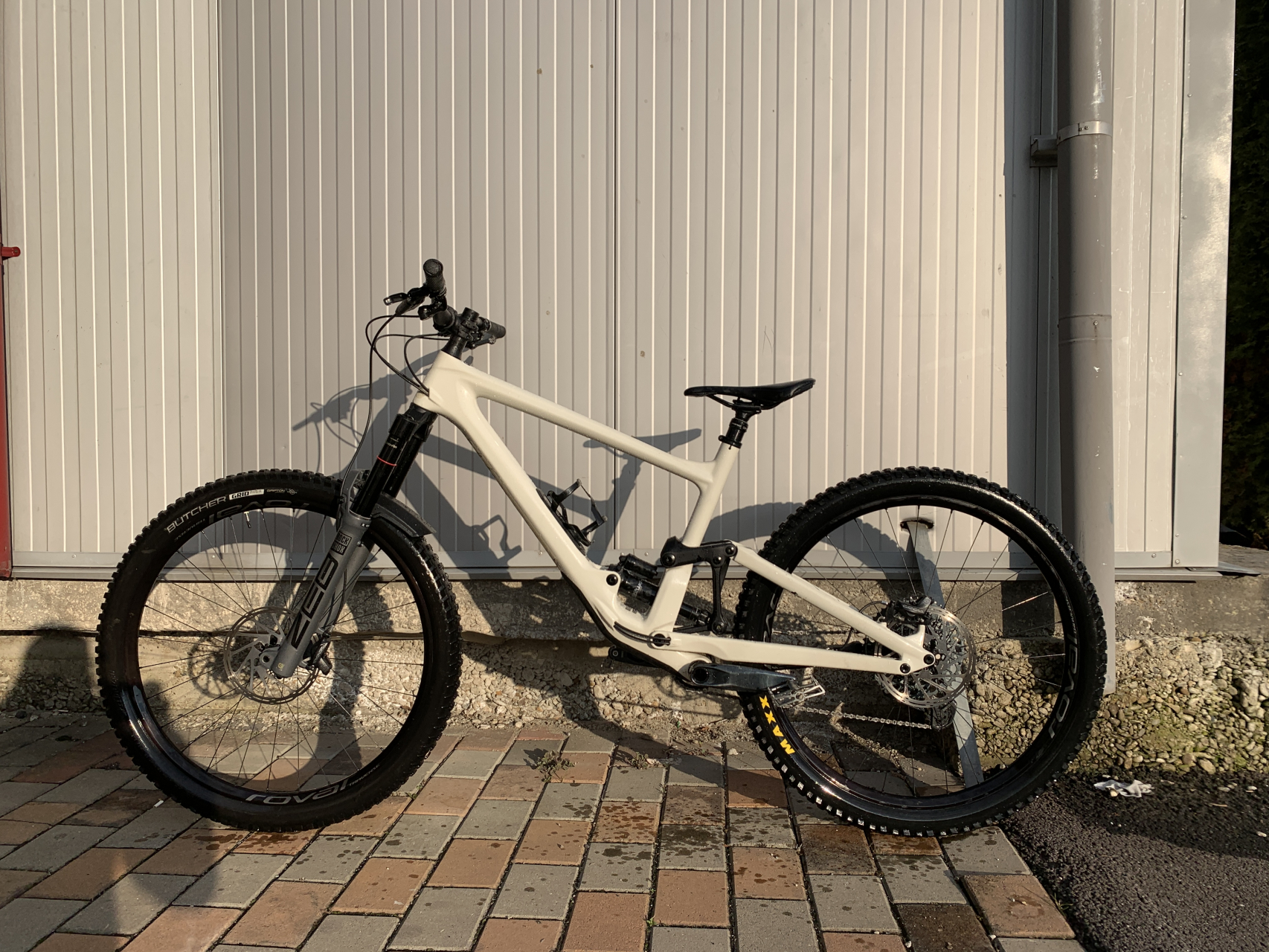 Specialized Enduro 2024 S3 - Bazar - Biklo