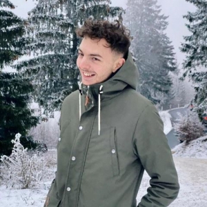 Tomi Pol