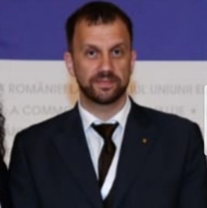 Edward Bezman